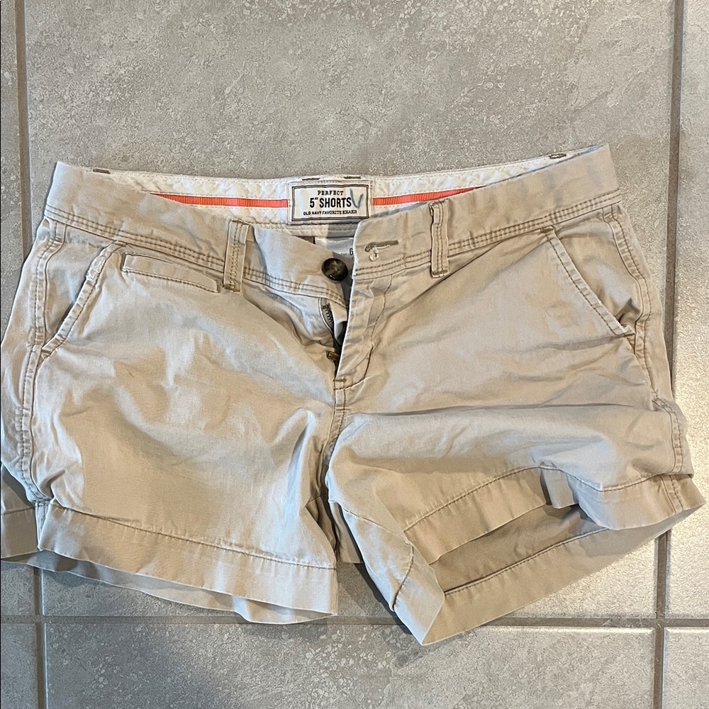 Old Navy Women's Beige Cargo Shorts